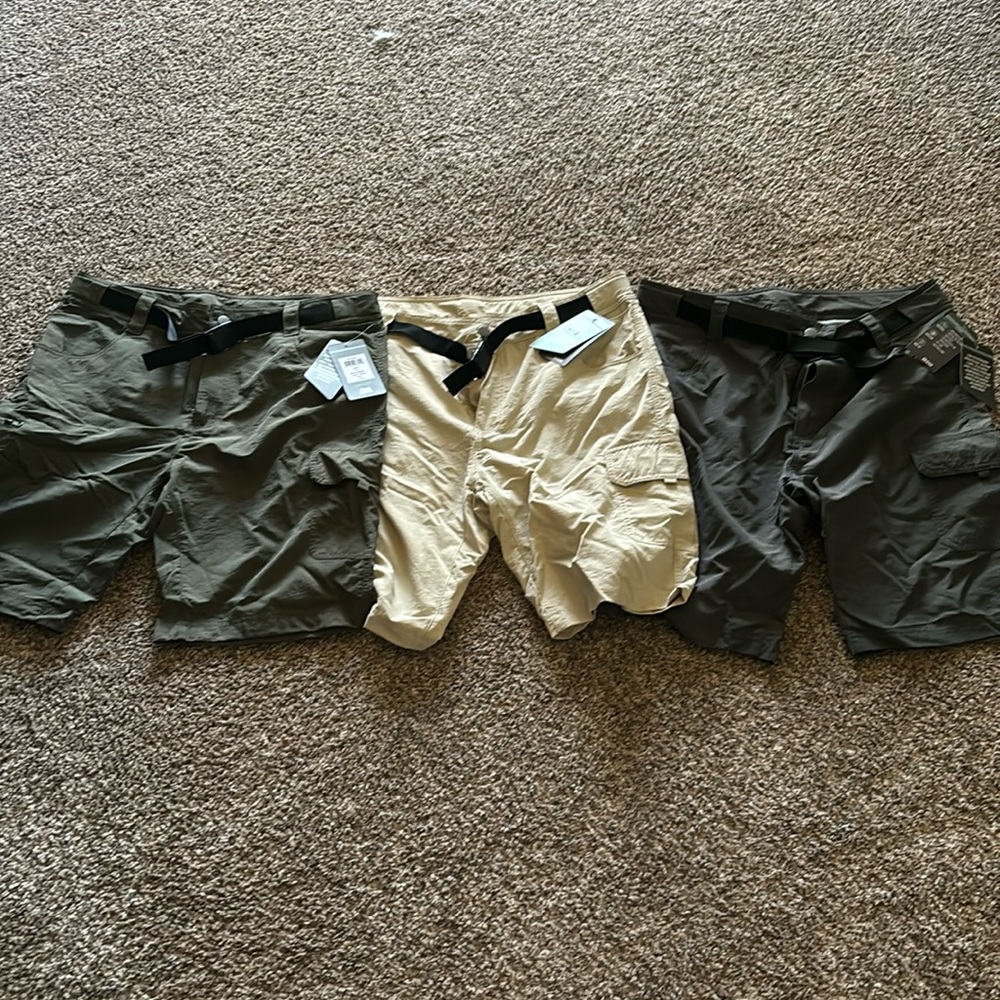 American Outback set of 3 cargo shorts